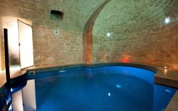 L Hotel Paris