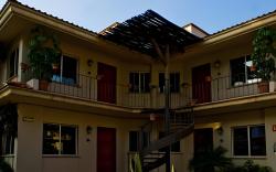 Alcazar Suites