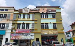 OYO 90964 Melody 88 Inn