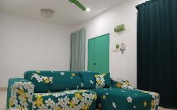 Ees Meru Green Homestay