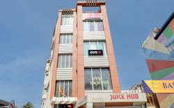 OYO 823935 Hotel Awadh Inn