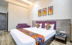 FabHotel Global Spaces - Nr. NESCO Exhibition Center