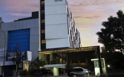 Hotel Neo Tendean by ASTON