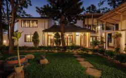 Azura Villa by JadeCaps|4bhk|PvtGarden|Hometheatre