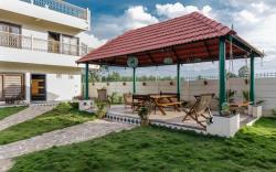 Tropicana Twins by JadeCaps|Jacuzzi|Projector|IKIA