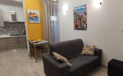 Napoli Hill Apartment