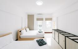 redb hostel double female room