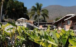 Mama Chuy Hotel & Villas