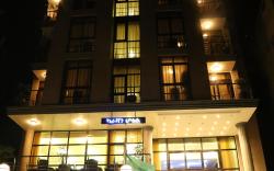 Caravan Hotel