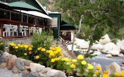 The Gateway Restaurant & Lodge
