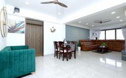Business Traveler’s 4 BHK Apartment Near NESCO