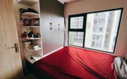 Beautiful city sight apartment with green around