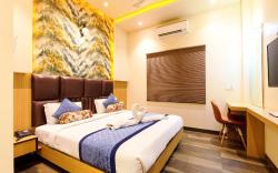 Hotel Urban Galaxy Near Golden Temple