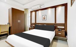 Super Hotel O Kazhakoottam Near AL SAJ Convention Centre