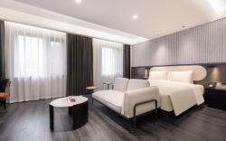 Atour X Hotel Guiyang Huaguoyuan Yanan West Road
