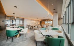 Atour Hotel Chongqing Liangjiang New Area Jinke Center