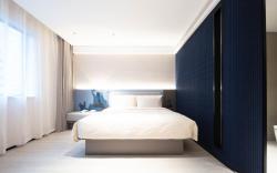 Atour Light Hotel Hangzhou West Lake Lakeside Pedestrian Street