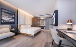 Atour Hotel Nanchang Xiaolan Yingbin Middle Avenue