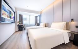Atour Hotel Kunming Railway Station North Square