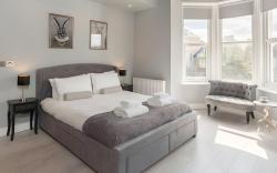 Coastal Gem Apartment by Seaside Llandudno