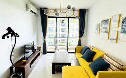 Cozy 2B1R condo Forest City