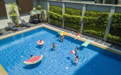 Tropicana Suites