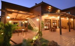 Polys Guest House