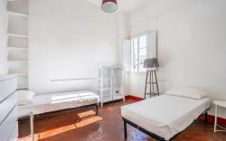 Cerchi 3 in Firenze with 2 bedrooms and 1 bathrooms