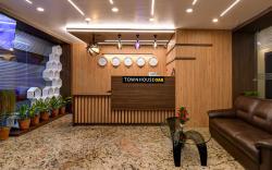 Super Townhouse OAK Bulbuli Neer