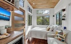 Selena-Romantic Tiny Home-Firepit