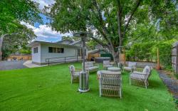 The Golden Goose - Hot Tub-Fire Pit-2 BLKS to Main