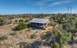 Rocky Ridge Cedar Cabin with Hot Tub & Amazing Views