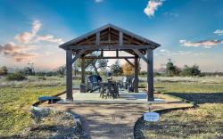 Stargazing Retreat at Lone Star Cottage