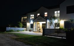 Stay at Friends Guesthouse