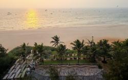 Chalston Beach Resort