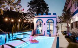 Bombora Surf Camp Hotel