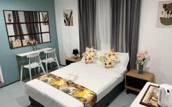 B &B STAYCATION