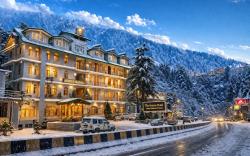 The Avenue Hotel , Manali ( River Side Hotel  )