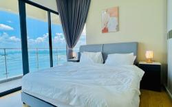 Lovell 70"TV Oceanfront Pearl: 3+1BR @Lv32 6-14pax