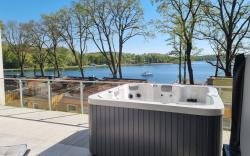 Apartment with jacuzzi Stranda A104 Giżycko