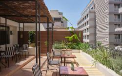 Astikon House