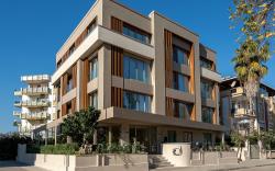 OLI HOTEL & SUITES