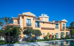 Ema Houses
