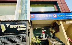 HOTEL V