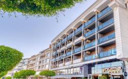Numa Port Hotel
