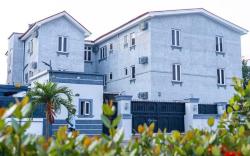 Dyke Suites And Apartments