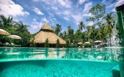 CLANDESTINO BEACH RESORT