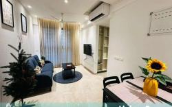 1BR Mumbai theme Apartment In Powai by Florastays