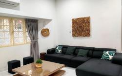 Klebang Spacious Comfy Bangalow
