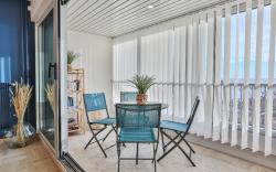 Appartement central  vue mer   poustouflante